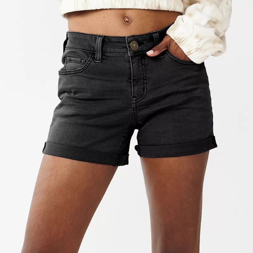 Juniors SO Low-rise Midi Black Shorts